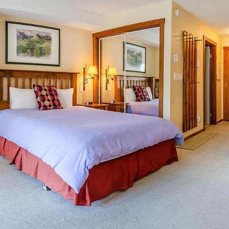 Holiday Home Sun Peaks Room photo